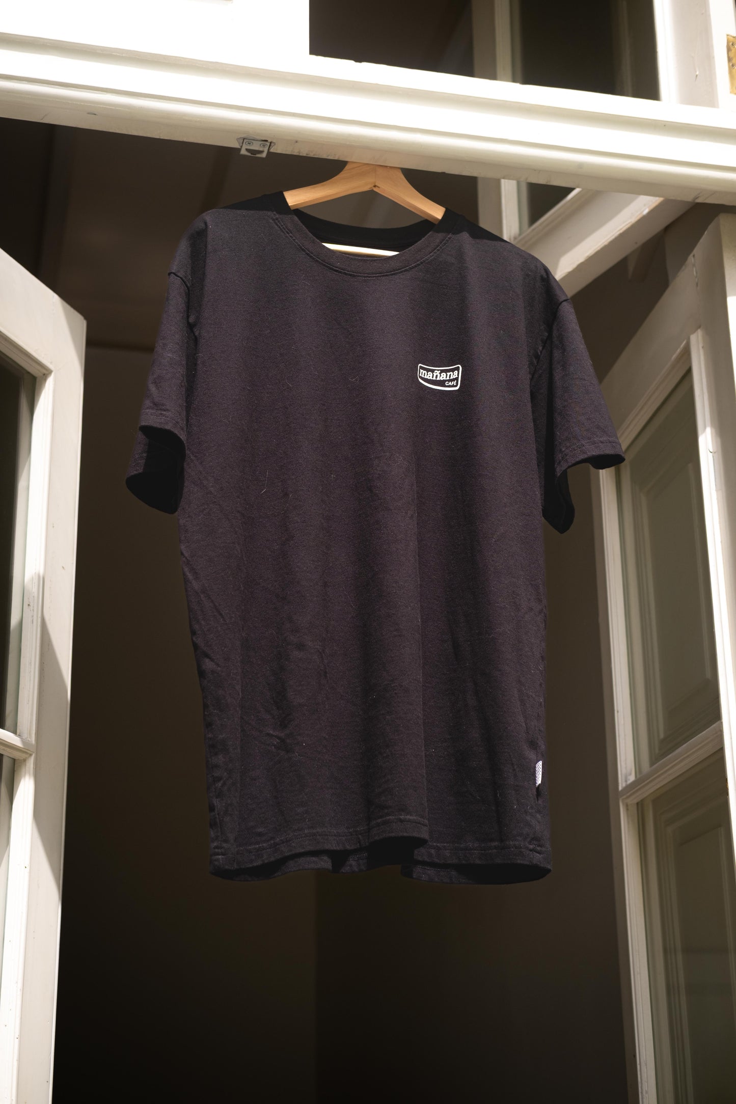 T-Shirt - Mañana Black